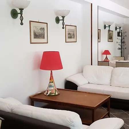 Agriturismo Ricciardelli Farm stay Contrada (Campania)